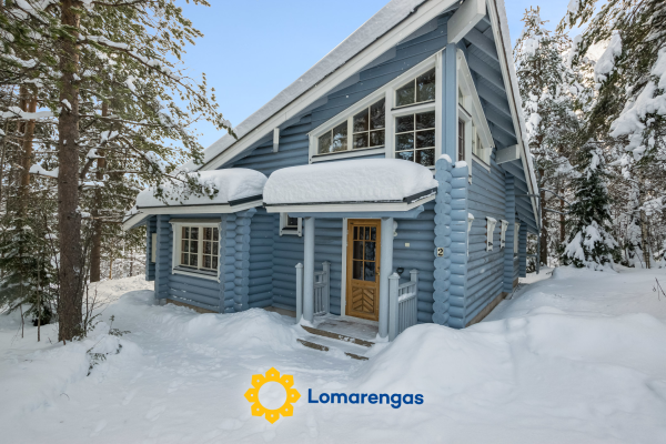 Aurinkoinen hirsimökki – Hyrynsalmi – Kainuu