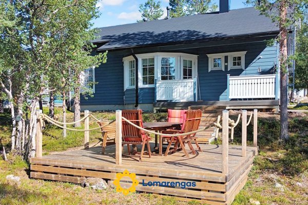 Sininen maja – Inari – Lappi